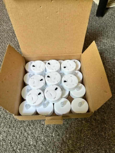 Photo of free 24 flameless tealights (So19 9ah) #2