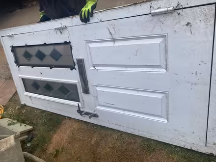 Photo of free Composite door damaged recycle (Dunstable) #4