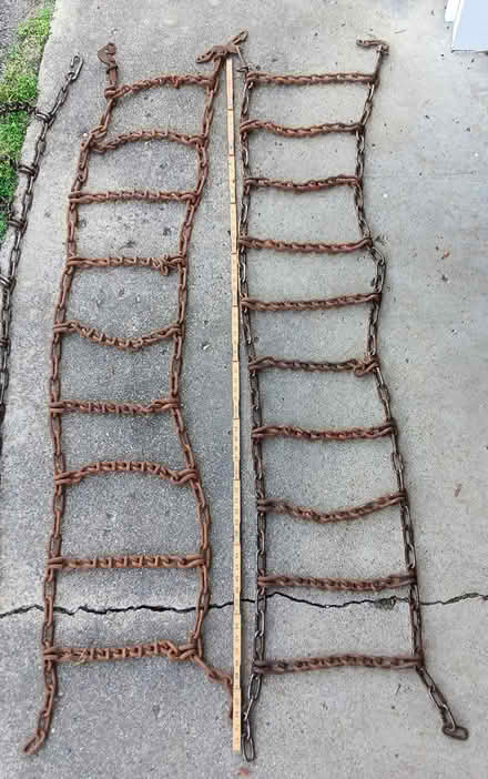 Photo of free Tire chains (City of Chelsea) #1