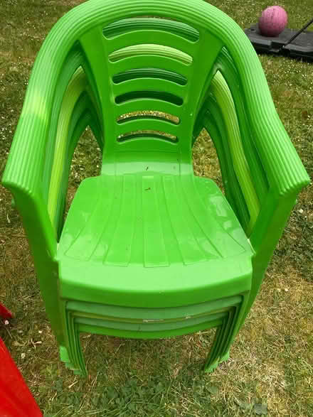 Photo of free Kids plastic Chairs x 6 (Horndon SS17) #3