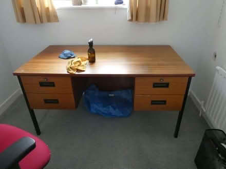Photo of free Desk (Maiden Erlegh Nature Reserve RG6) #1