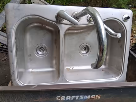Photo of free SS double sink (Townsend) #1