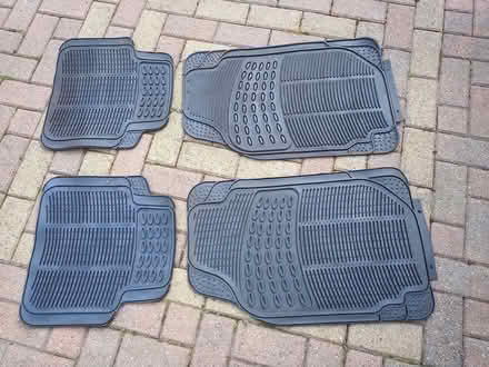 Photo of free NEW - Car floor mats, SET (Cookridge LS16) #1