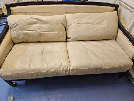 Photo of free Leather seatee from Roomes (Hornchurch Essex) #1