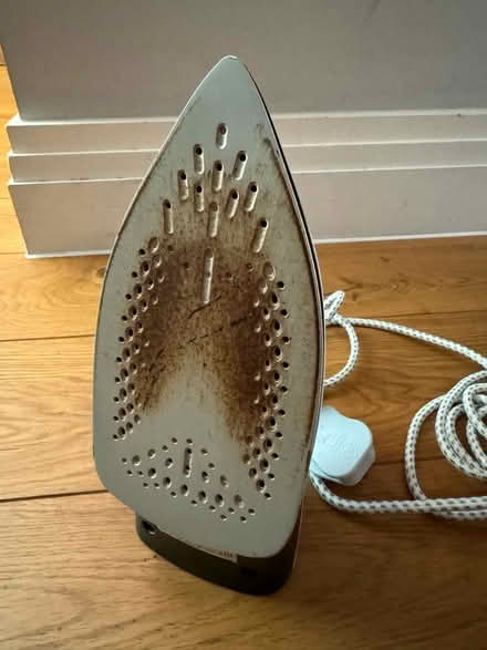 Photo of free Working iron (Chilbolton Ave, SO22) #2