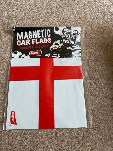Photo of free Magnetic England car flag (Madley Park OX28) #1