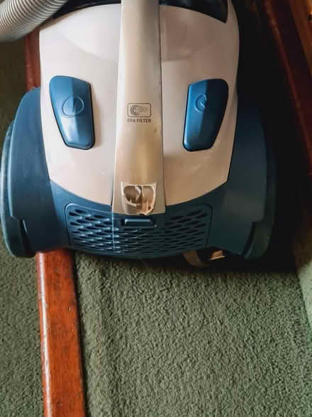 Photo of free Hoover bagless vacuum cleaner (Rowhedge CO5) #2