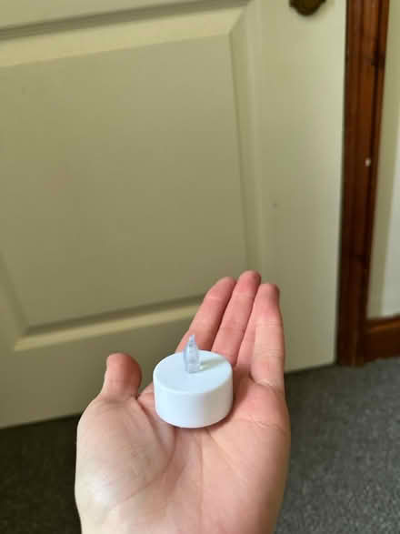 Photo of free 24 flameless tealights (So19 9ah) #3