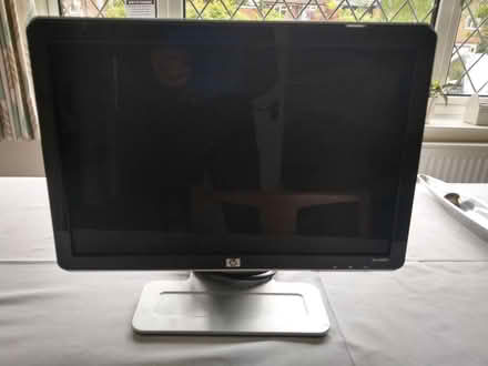 Photo of free HP w1907v Monitor - 19 inch (B90 shirley) #1
