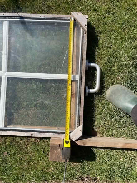 Photo of free Good frame glass (double glazed) 514x1120mm (Nunnery Wood WR5) #2