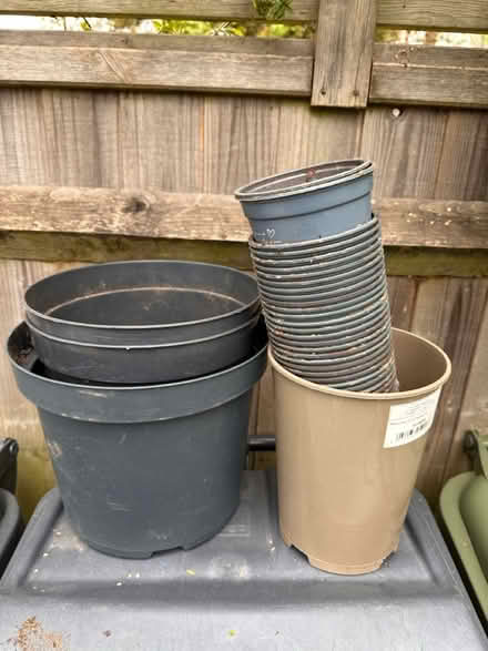 Photo of free Various plastic plant pots (Streatham Hill) #1