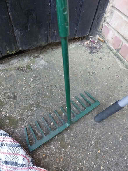 Photo of Garden rake - lightweight (New Malden KT3) #1