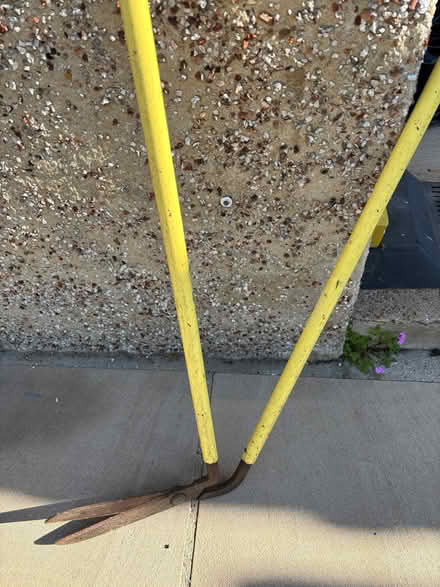 Photo of free Grass/edge trimmer (Bexleyheath DA6) #1