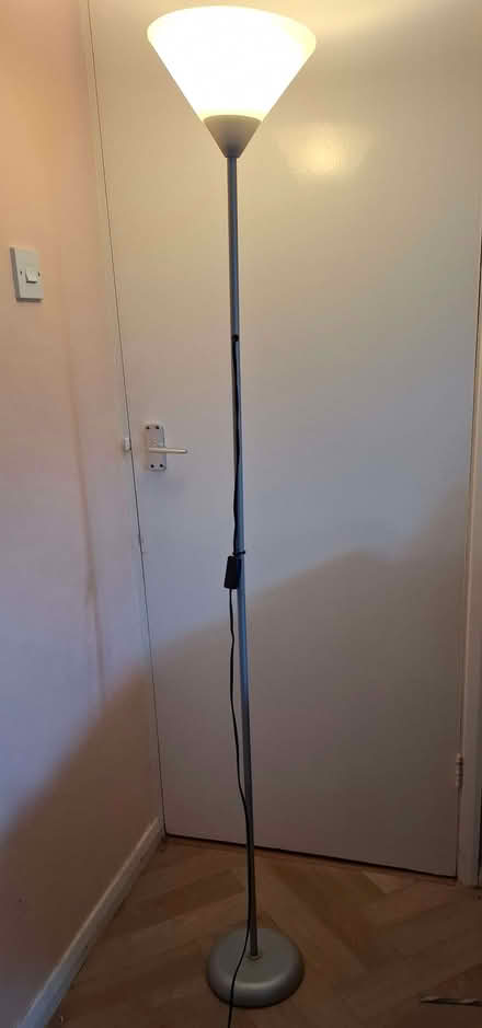 Photo of free Uplighter (Liss GU33) #1