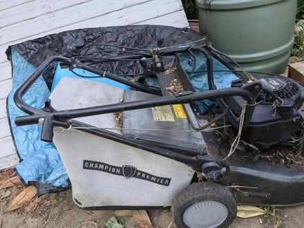 Photo of free Lawn mower. Doesn't work (MK43) #1