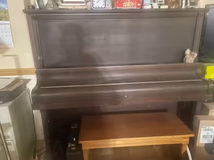 Photo of free Piano (V9R 6V4) #1