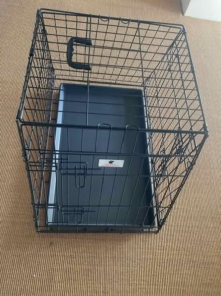 Photo of free Dog car crate (near Kilburn tube) #2