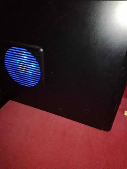 Photo of free Desktop Computer - Windows 10 (Walton on the Hill L4) #2