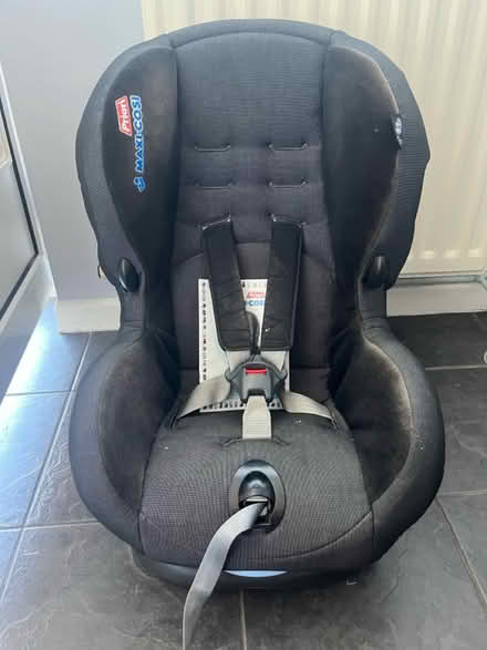 Photo of free Maxi Cosi car seat (baguley M23) #1