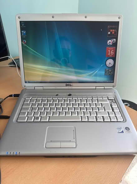 Photo of free 2008 Dell laptop (KT7 - Thames Ditton) #1