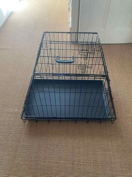 Photo of free Dog car crate (near Kilburn tube) #3