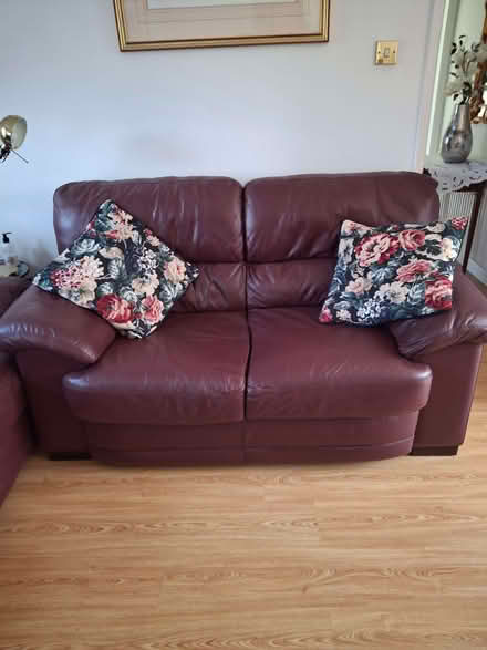 Photo of free 3 piece suite (Priestwood RG42) #1