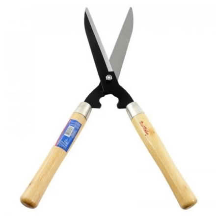 Photo of Gardening Shears (Dh5 0hy) #1