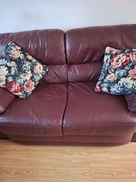 Photo of free 3 piece suite (Priestwood RG42) #3