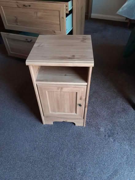 Photo of free Drawer & bedside cabinet (B34) #4
