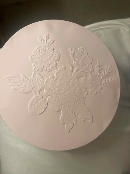Photo of free Pink circular tin with floral embossing (Emscote Mill CV34) #1