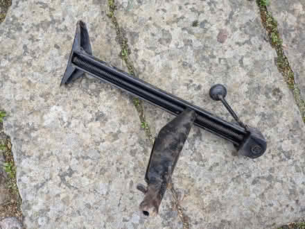Photo of free Car jack (AB24) #1