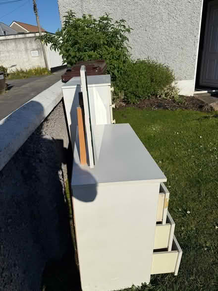 Photo of free Dressing table with mirror (Rathfarnham/ Nutgrove) #1