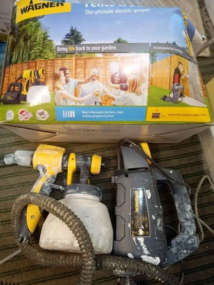 Photo of free Spray gun fence decking. (Bilton CV22) #1