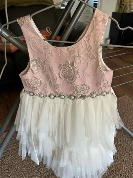 Photo of free Dress (Bannockburn FK7) #1