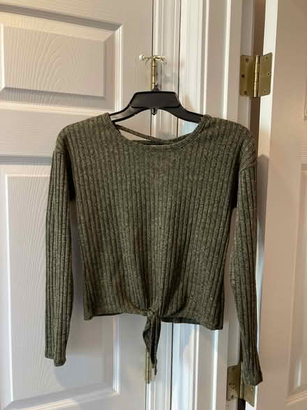 Photo of free Young Women's Tops (Near Eubank Costco (SE)) #1