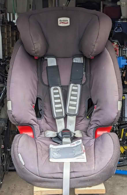 Photo of free Child car seat Britax age 9-36kg (TA1) #2