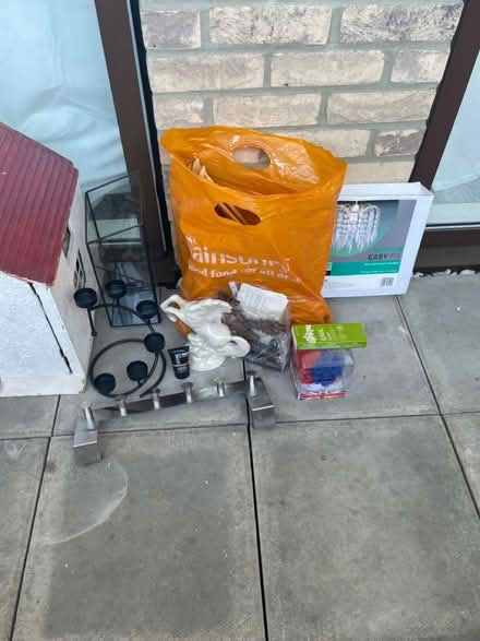 Photo of free Car boot bits (St Albans AL1) #1