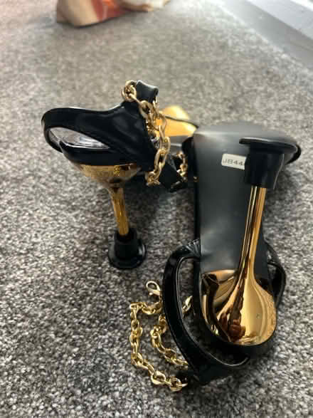 Photo of free Size 6 heels (Huntington WS12) #1
