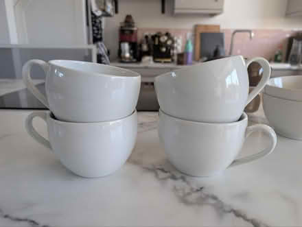 Photo of free Mugs and bowls (Brentwood CM14) #1