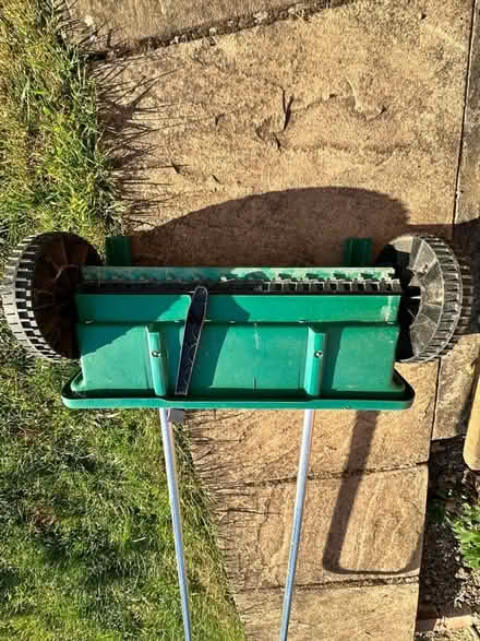 Photo of free Lawn Weed & Feed Spreader (Duffield DE56) #4