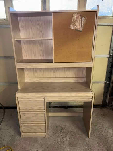 Photo of free Hutch (Hwy 7 and 9th Line Markham) #3