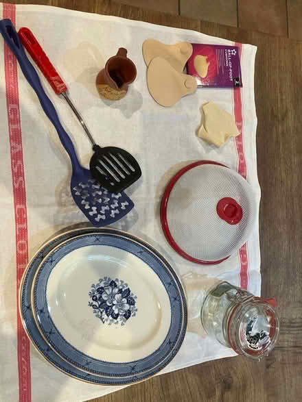 Photo of free Kitchen items and footcare (Goffs Oak EN7) #1