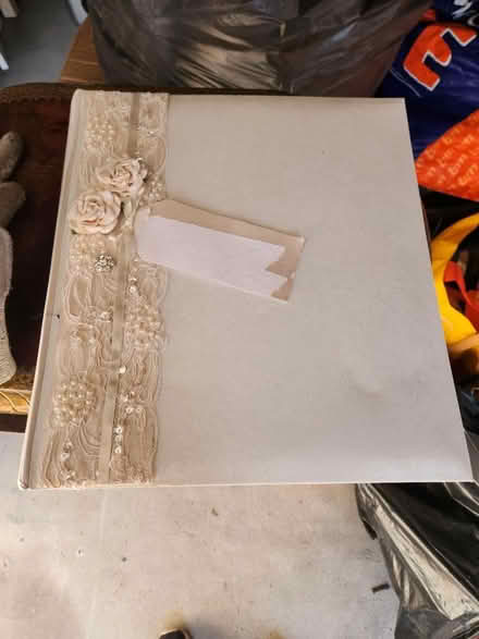 Photo of free Wedding Photgraph Book (L23 6XS) #1