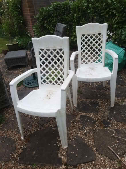 Photo of free 2 White plastic pretty garden chairs (Wargrave RG10) #2