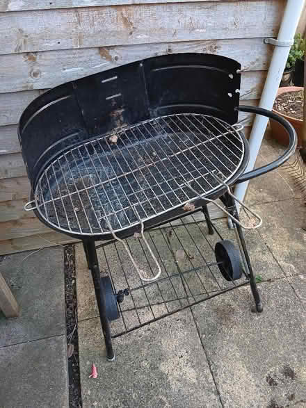 Photo of free Bbq (Kings Hill SG12) #1