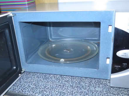 Photo of free Samsung Microwave Oven (Kings Stanley GL10) #3
