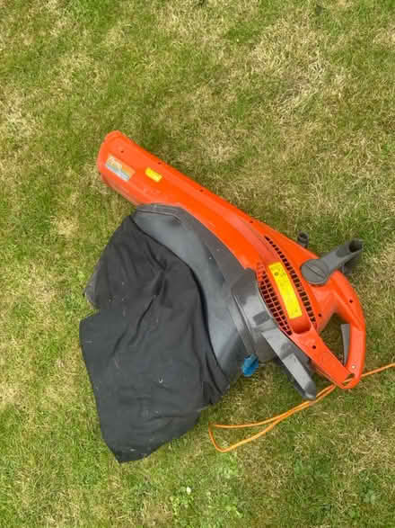 Photo of free Garden vac (Bedford) #1