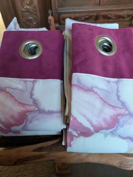 Photo of free Floral curtains (Pudsey LS28) #1