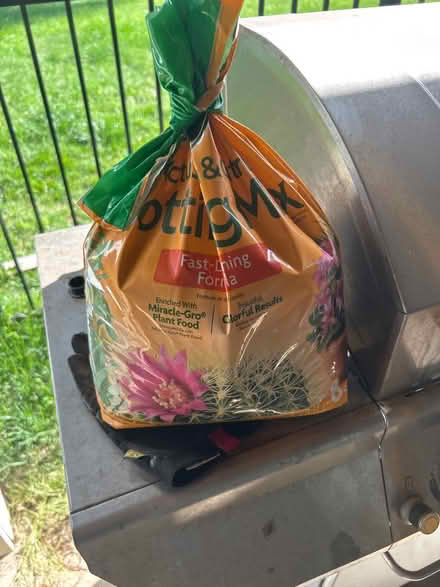 Photo of free Potting Mix (Pasadena, MD) #1