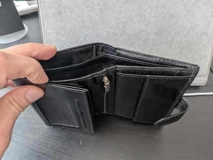Photo of free Wallet (CB2) #4